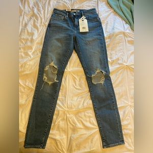Women’s 721 high rise skinny Levi’s size 26